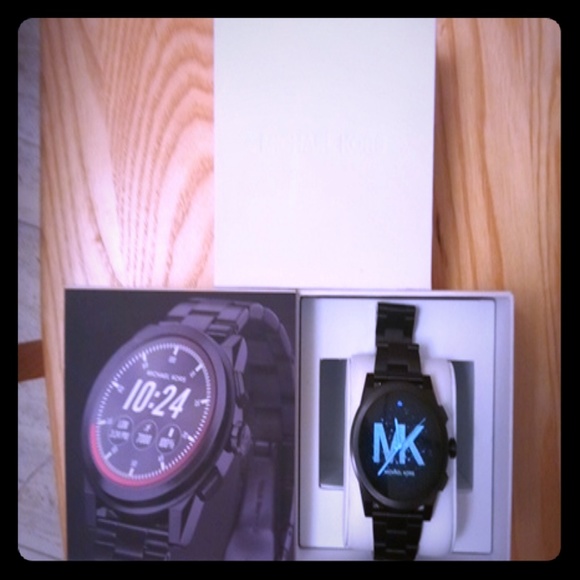 Michael Kors Access Grayson Smartwatch - Picture 1 of 1